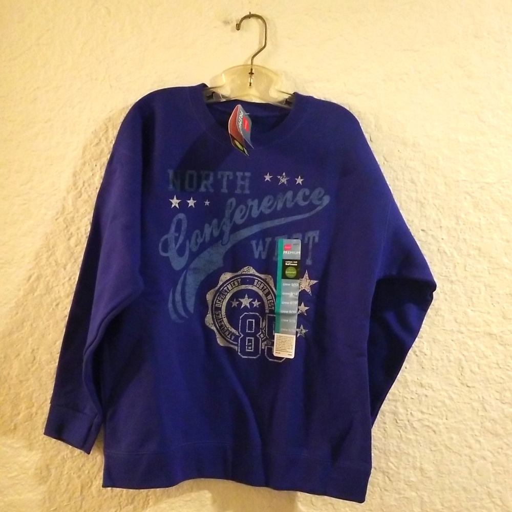 NWT - Hanes Premium Ecosmart Crewneck long sleeved boys sweatshirt